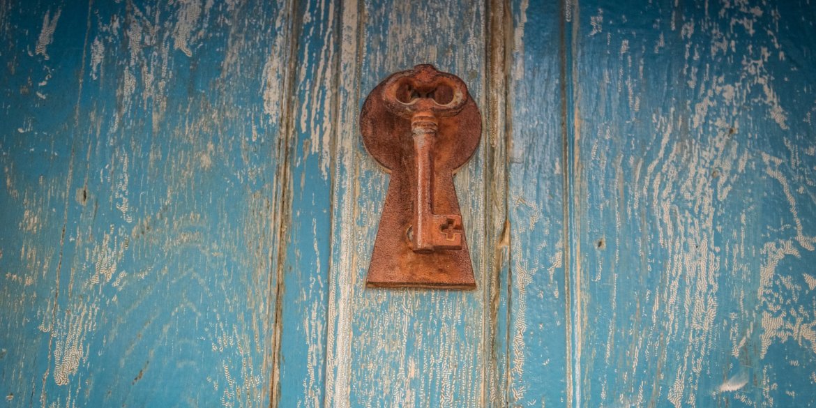 Key hole